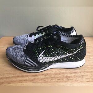 Nike Flyknit Racer Black White Volt 526628-011 Mens Size: US 5.5 EUR 38